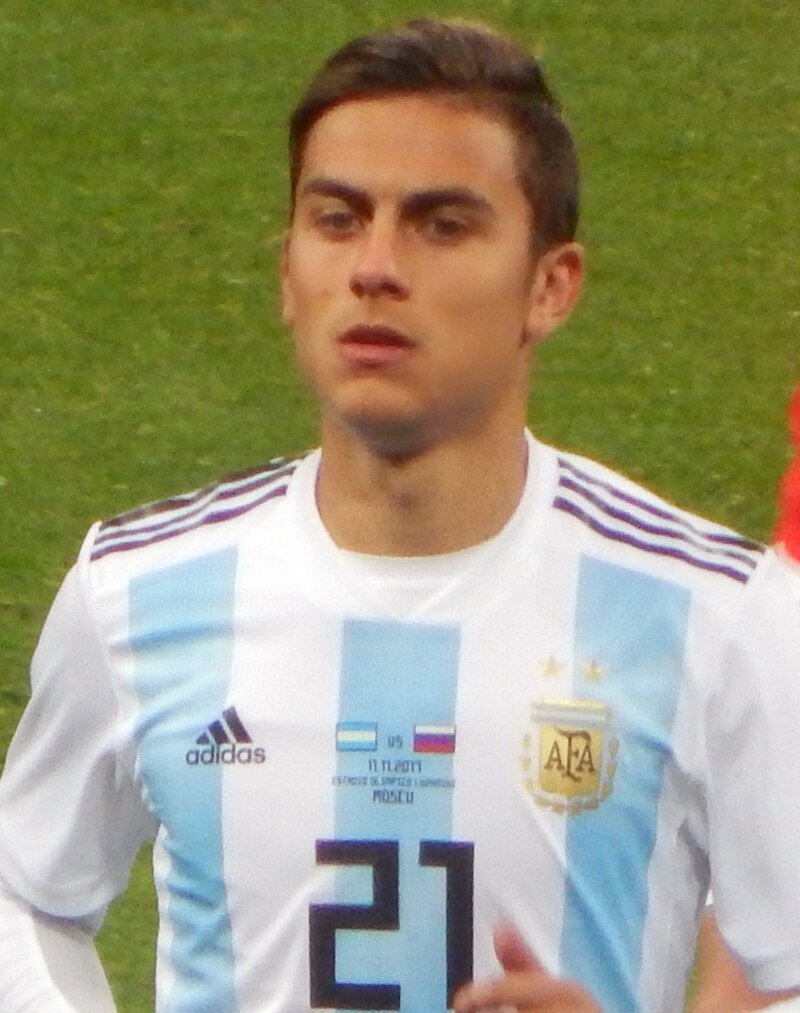 Paulo Dybala vừa ra mắt một bộ sưu tập hình xăm đẹp lôi cuốn. Hãy đến và khám phá những điều thú vị và bất ngờ từ cầu thủ này.