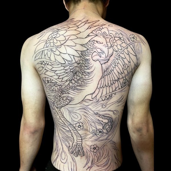 Khung tattoo phượng hoàng kín lưng