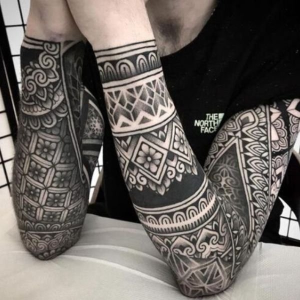 Mẫu tattoo hoa văn full tay