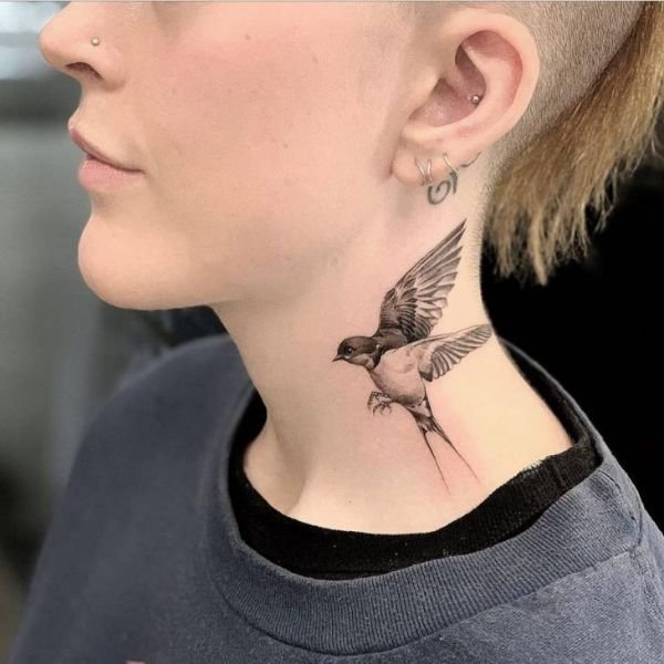 Những tattoo ở cổ đẹp