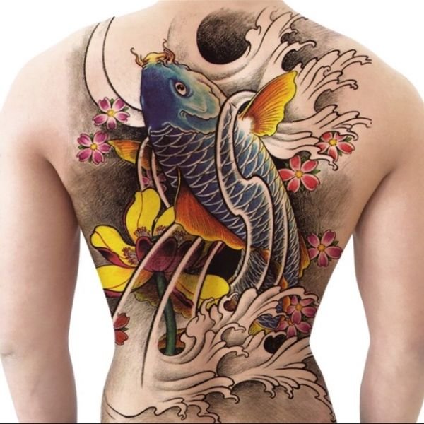 Tatoo cá chép hóa rồng ở lưng