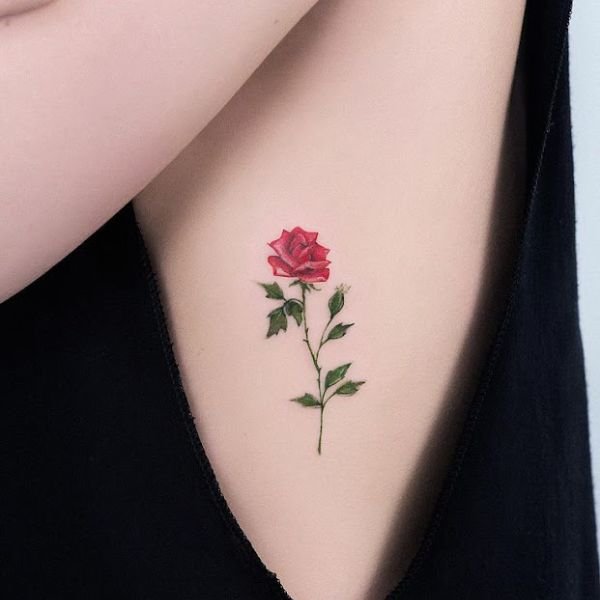 Tatoo hoa hồng nhỏ