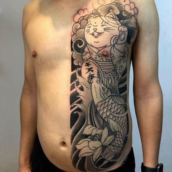 Tatoo mèo thần tài cá chép