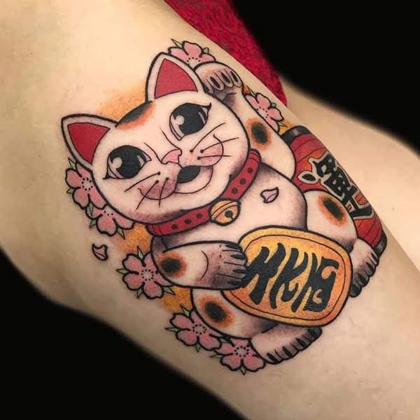 Tatoo mèo thần tài lên màu