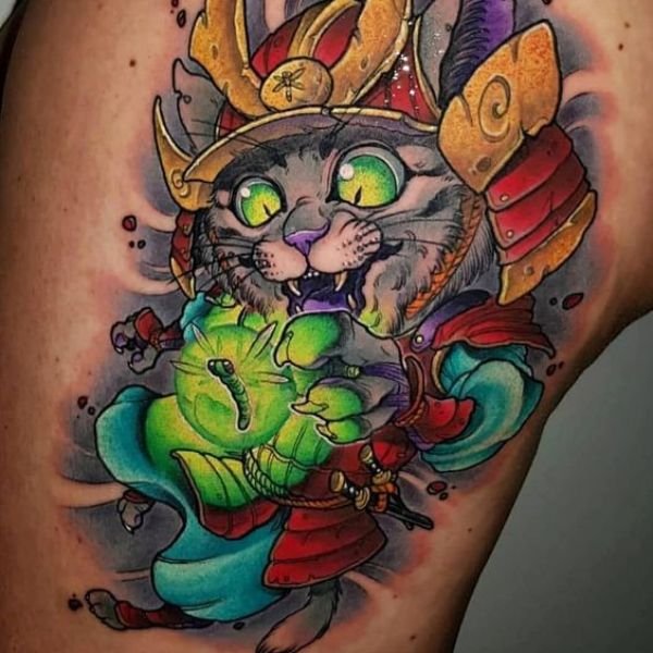 Tatoo mèo thần tài mắt xanh