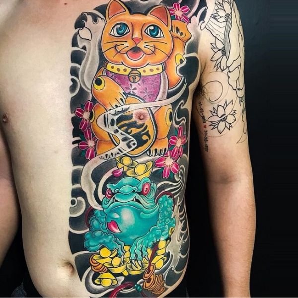 Tatoo mèo thần tài và cóc