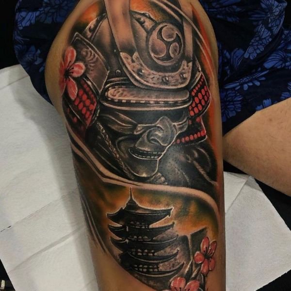 Tatoo samurai mặt quỷ ở đùi