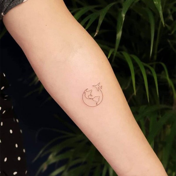 Tattoo 1 nét trái đất