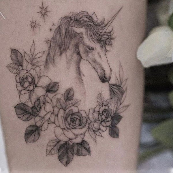 Tattoo 12 con giáp tuổi ngọ cute