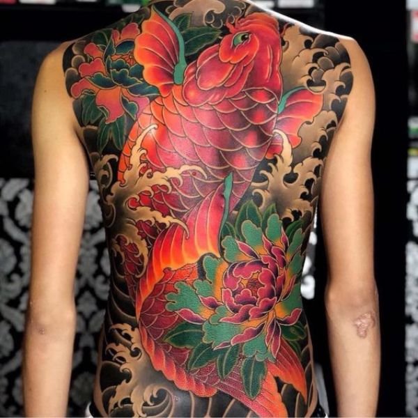 Tattoo bít lưng cá chép