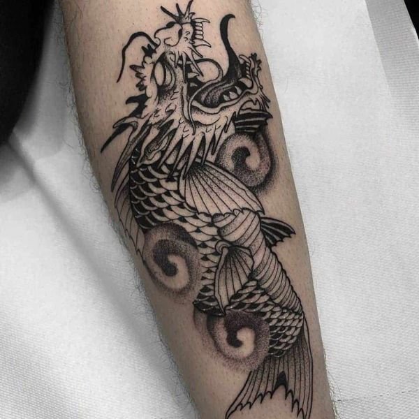 Tattoo cá chép hóa rồng ở tay