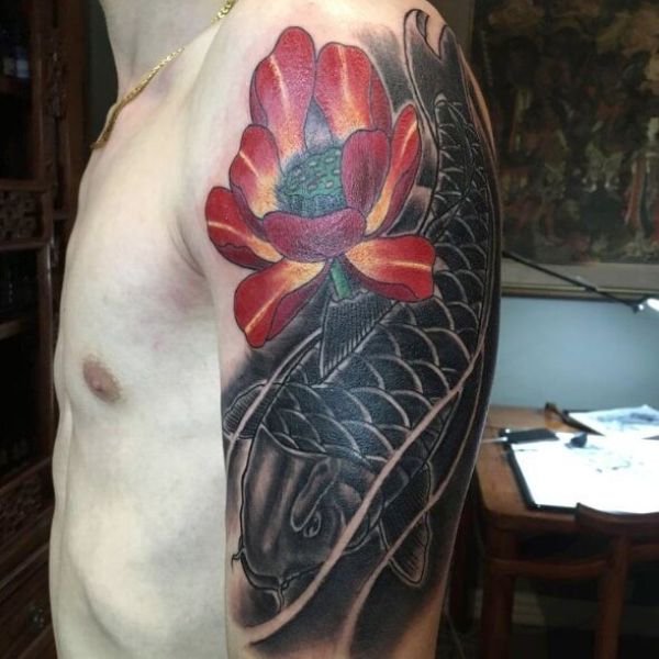 Tattoo cá chép hoa sen đỏ