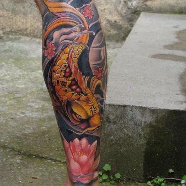 Tattoo cá chép hoa sen màu àng