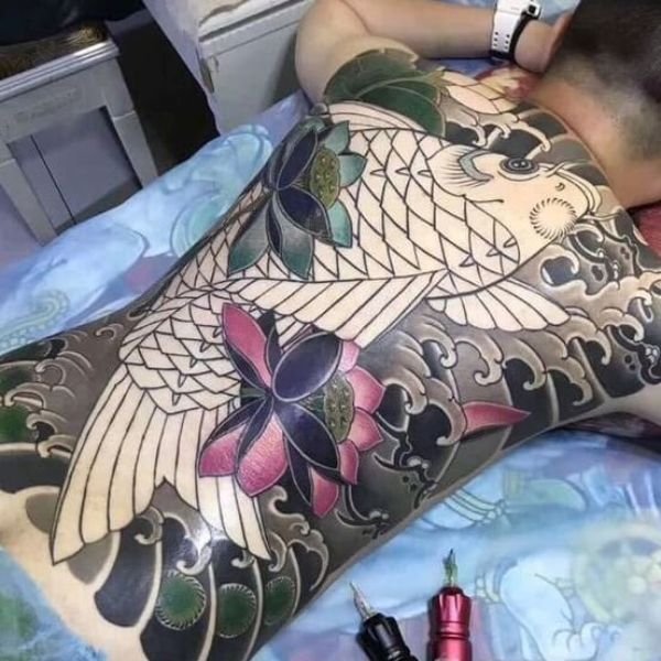 Tattoo cá chép hoa sen nhật cổ