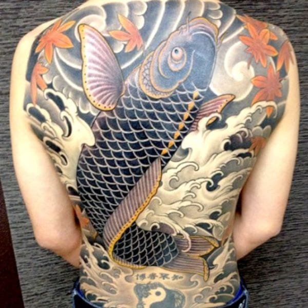 Tattoo cá chép kín lưng hoa nhật cổ