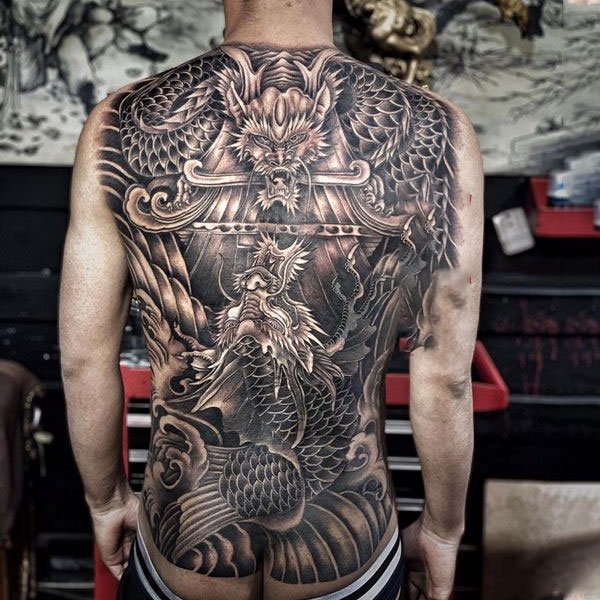 Tattoo cá rồng siêu ngầu cho nam