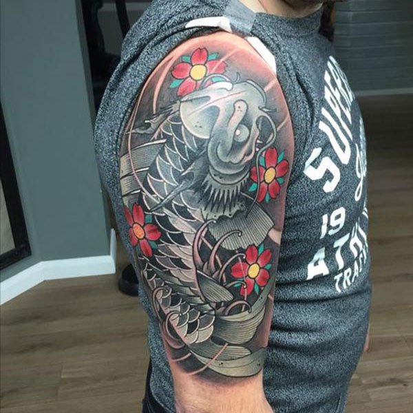 Tattoo cá rồng và hoa