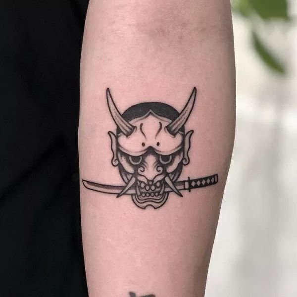 Tattoo châu Âu mini