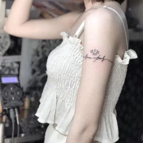 Tattoo chữ đẹp cho nữ-bap-tay