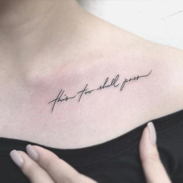 Tattoo chữ đẹp cho nữ ở vai đơn giản