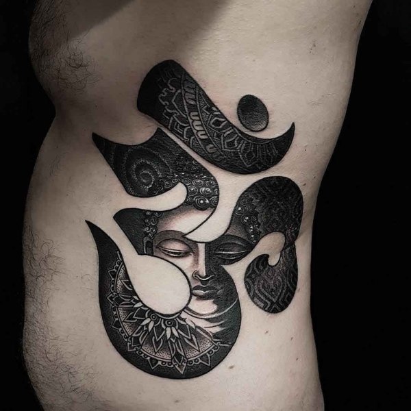 Tattoo chữ tàu có mặt phật