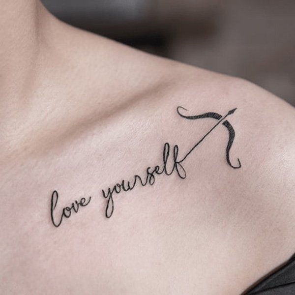 Hình xăm chữ tiếng anh love yourself