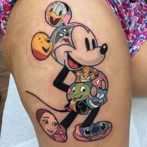 Tattoo chuột mickey ở đùi