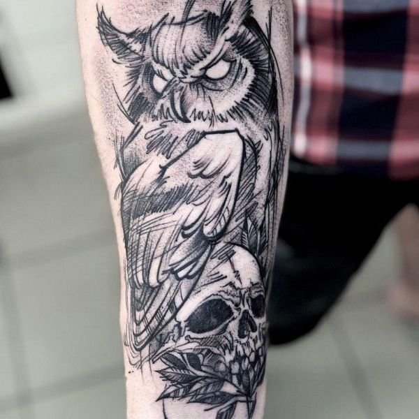 Tattoo cú mèo kín cánh tay