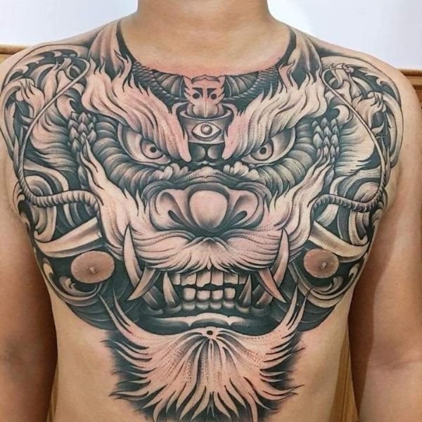 Tattoo đầu rồng kín ngực