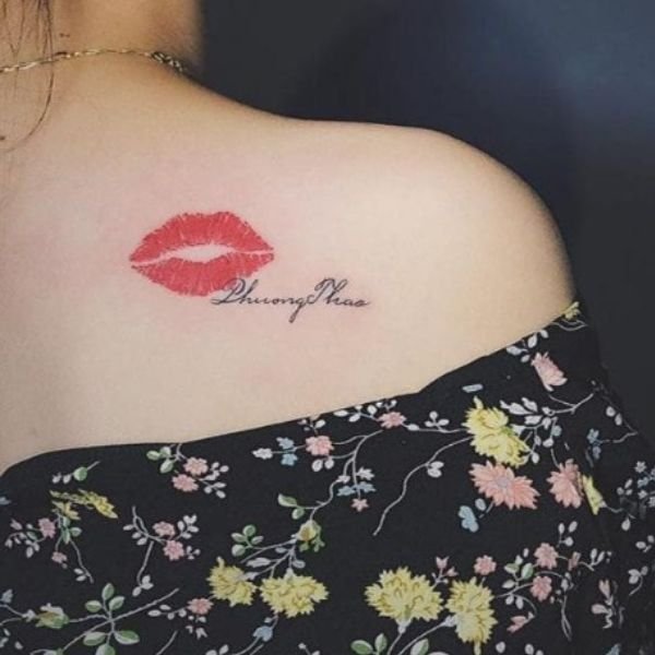 Tattoo đôi môi đẹp cho nữ