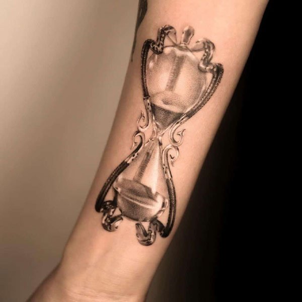 Tattoo đồng hồ cát tay đẹp