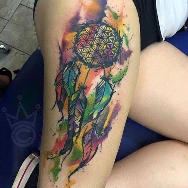 Hình xăm Dream Catcher đẹp ở đùi