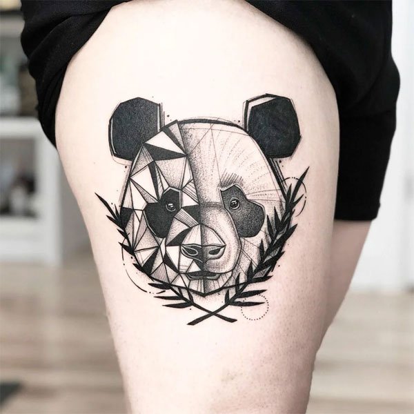 Tattoo gấu trúc ở chân