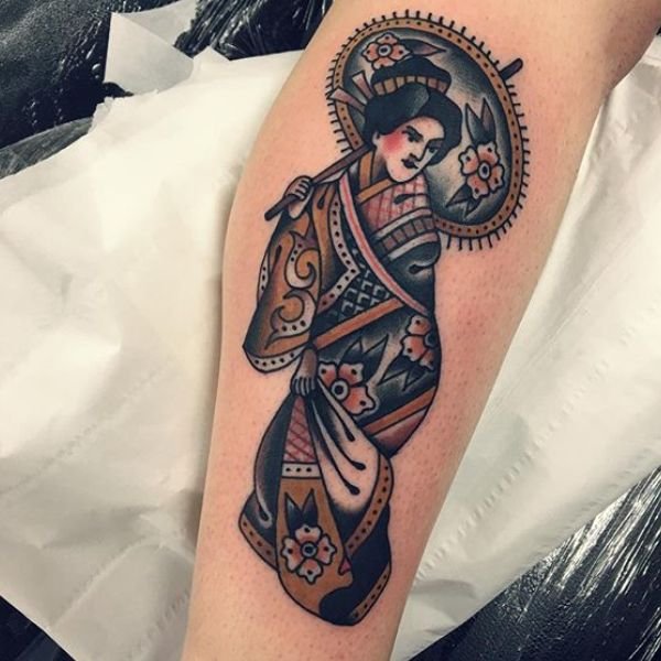 Tattoo geisha đẹp cánh tay