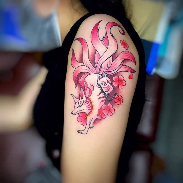 Tattoo hồ ly 9 đuôi cho nữ