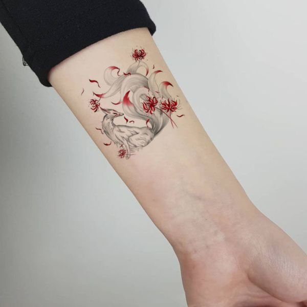 Tattoo hồ ly mini ở tay