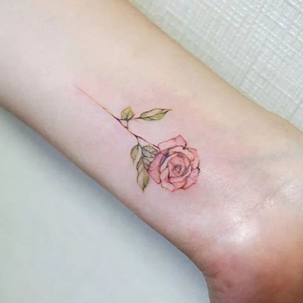 tattoo hoa hồng ở tay siêu dễ thương