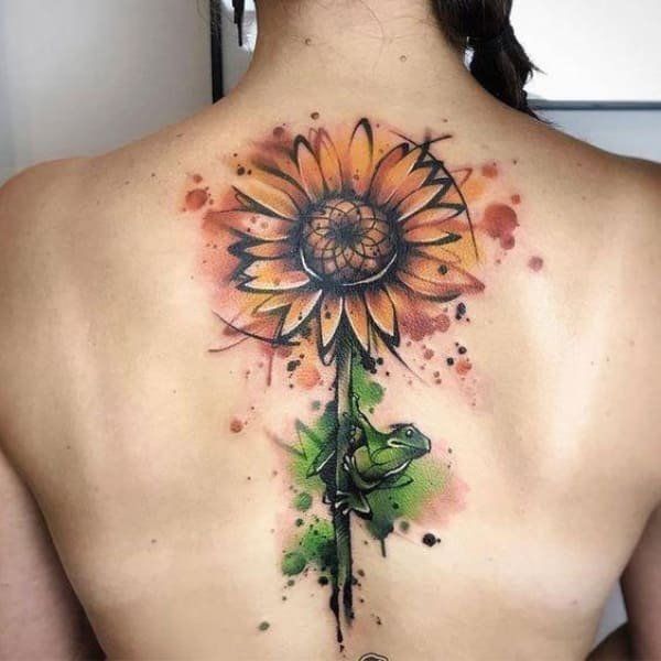 Tattoo hoa hướng dương may mắn cho nữ