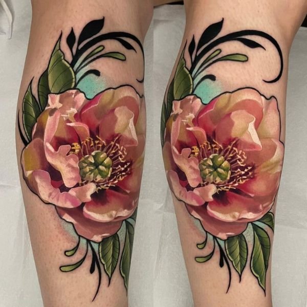 Tattoo hoa mẫu đơn ở chân