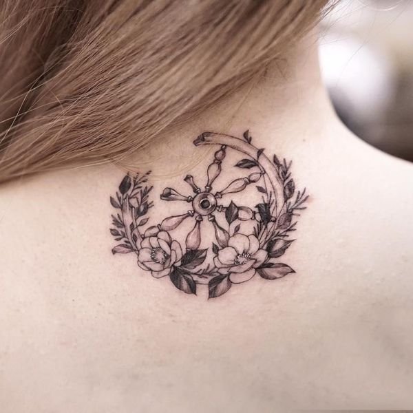 Tattoo hoa văn lá hiện đại