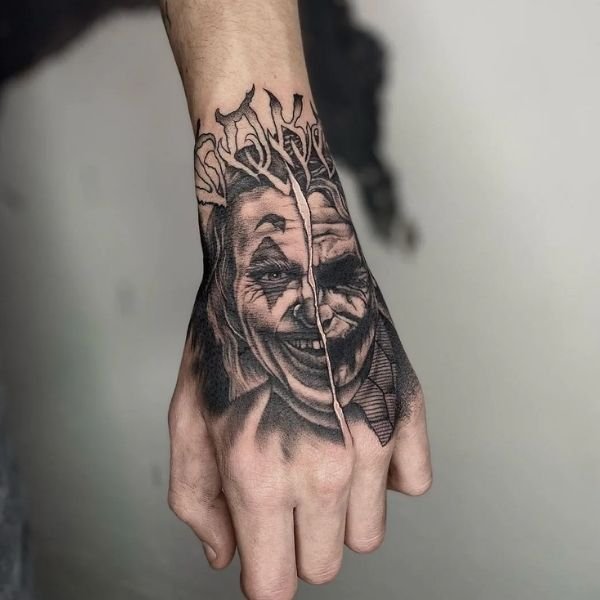 Tattoo joker ở trên tay