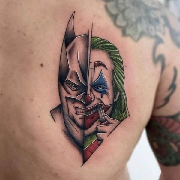 Tattoo joker và batman