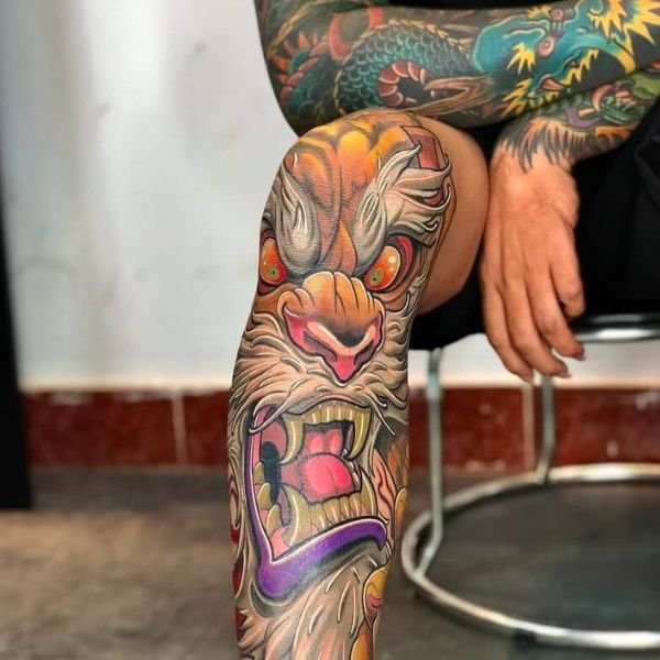 Tattoo kỳ lân ở bắp chân