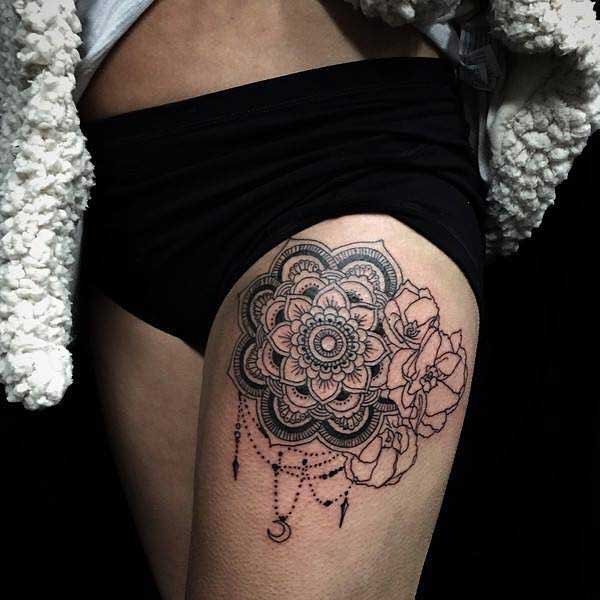 Tattoo mandala đùi đẹp