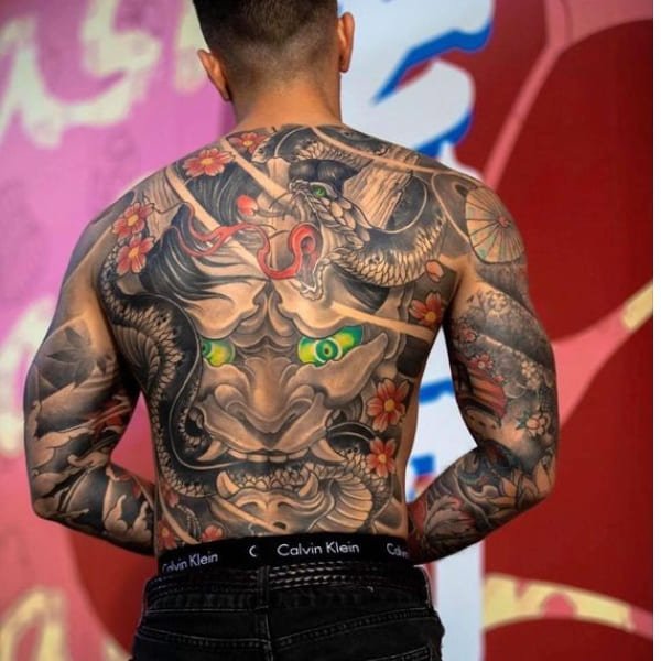 Tattoo mặt quỷ kín lưng chất