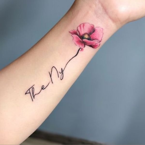 Tattoo mini đẹp cho nữ ở cổ tay