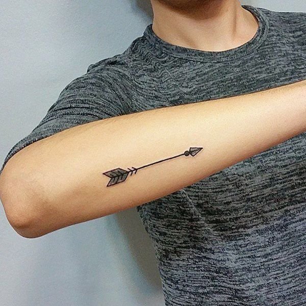 Tattoo mũi tên mini