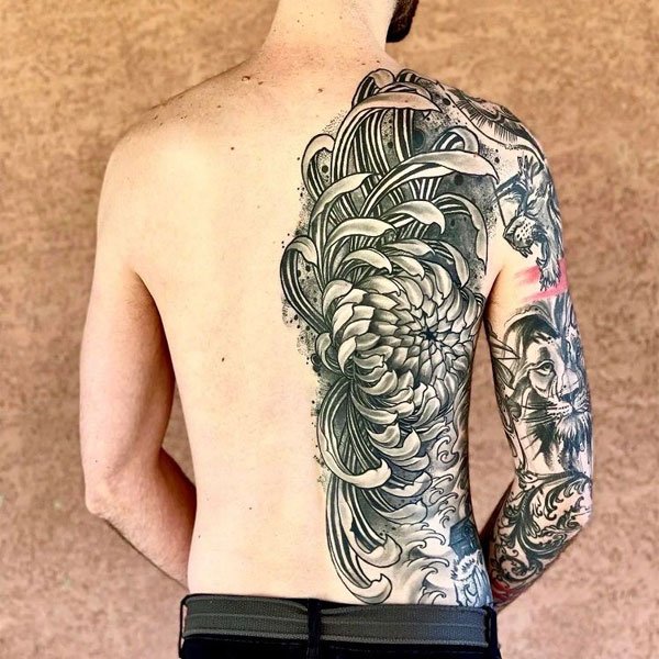 Tattoo nhật cổ nửa lưng