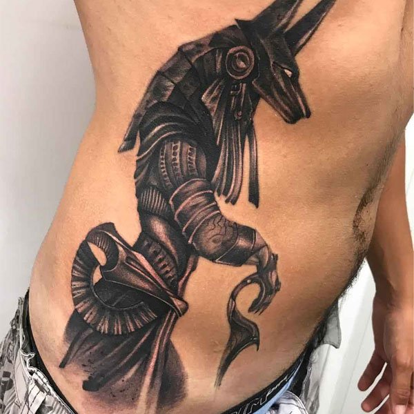 Tattoo nửa bụng nasus