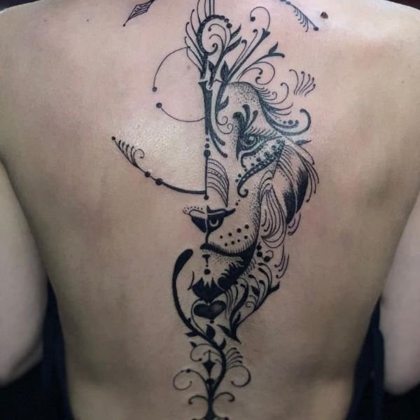 Tattoo nửa lưng hoa văn sư tử